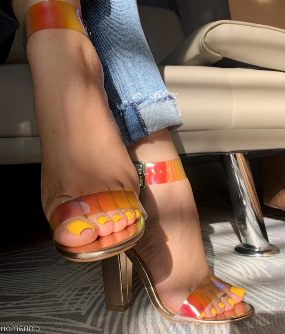Goddess Cinnamon VIP👣👸🏻 [ cinnamonfeet2 ] Onlyfans leaked photo 11117501 on Hotleaks.tv