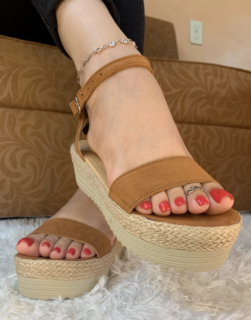 Goddess Cinnamon VIP👣👸🏻 [ cinnamonfeet2 ] Onlyfans leaked photo 11117580 on Hotleaks.tv