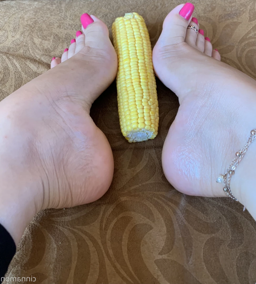 Goddess Cinnamon VIP👣👸🏻 [ cinnamonfeet2 ] Onlyfans leaked photo 11694450 on Hotleaks.tv