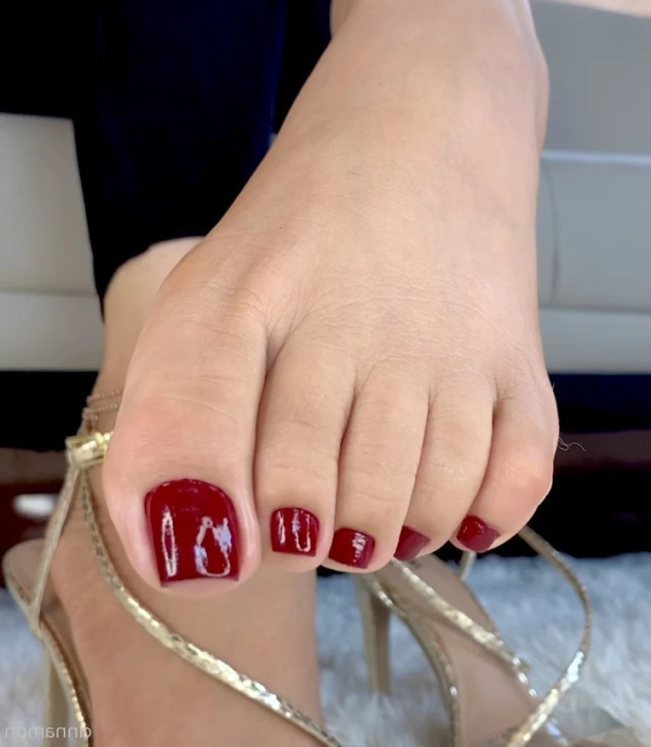 Goddess Cinnamon VIP👣👸🏻 [ cinnamonfeet2 ] Onlyfans leaked photo 12779118 on Hotleaks.tv