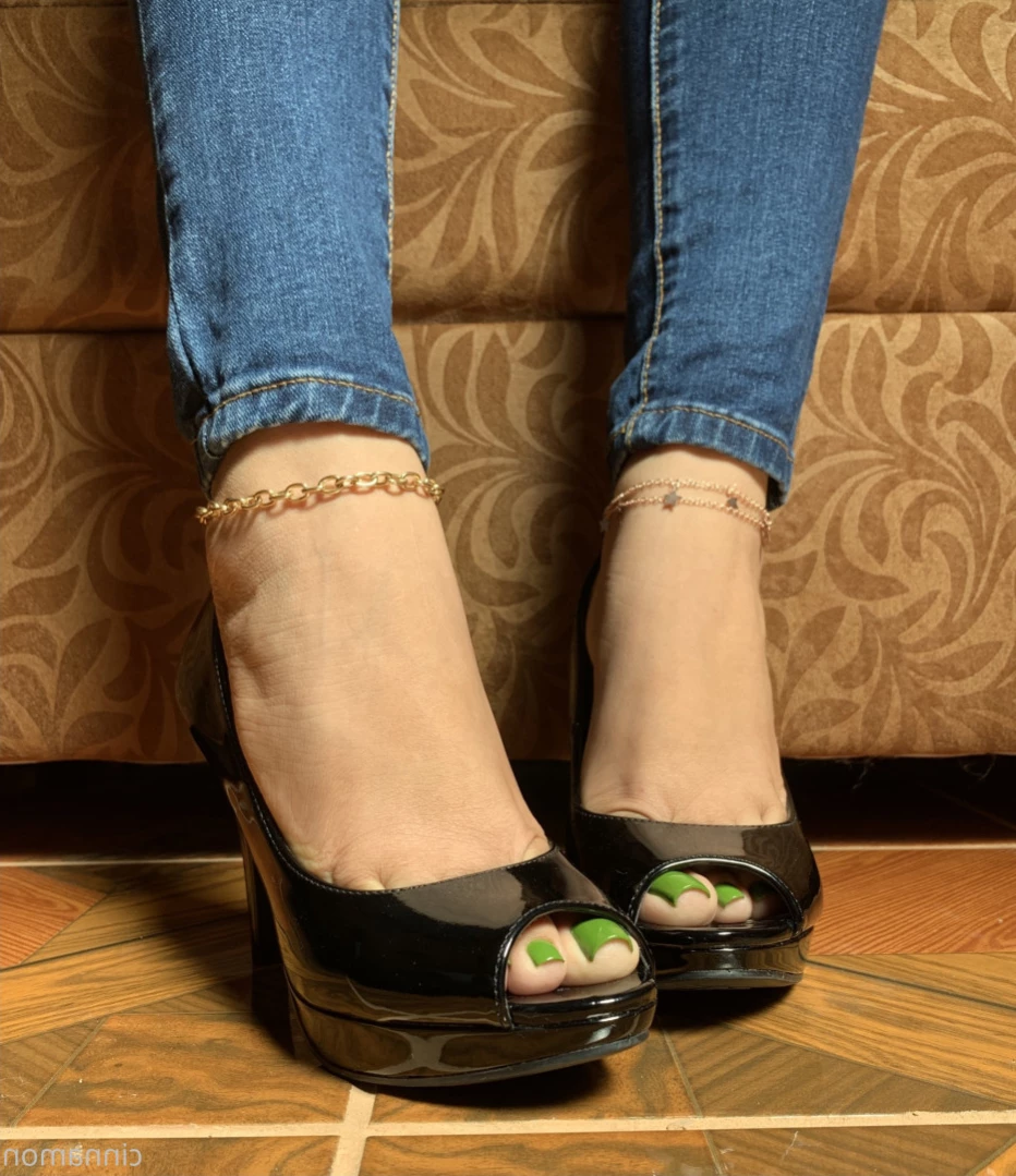 Goddess Cinnamon VIP👣👸🏻 [ cinnamonfeet2 ] Onlyfans leaked photo 13701954 on Hotleaks.tv