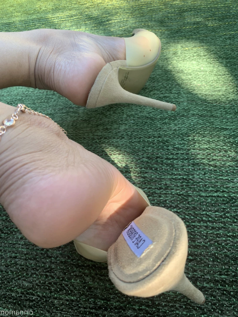 Goddess Cinnamon VIP👣👸🏻 [ cinnamonfeet2 ] Onlyfans leaked photo 13715663 on Hotleaks.tv