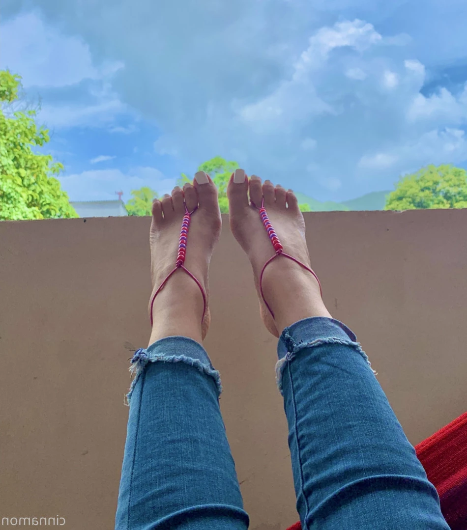 Goddess Cinnamon VIP👣👸🏻 [ cinnamonfeet2 ] Onlyfans leaked photo 14468975 on Hotleaks.tv