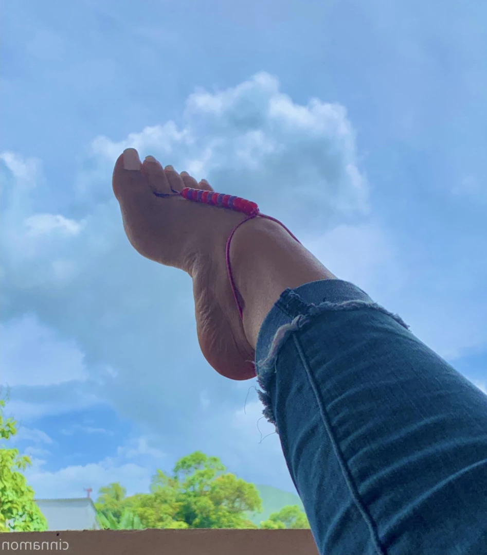 Goddess Cinnamon VIP👣👸🏻 [ cinnamonfeet2 ] Onlyfans leaked photo 14596091 on Hotleaks.tv