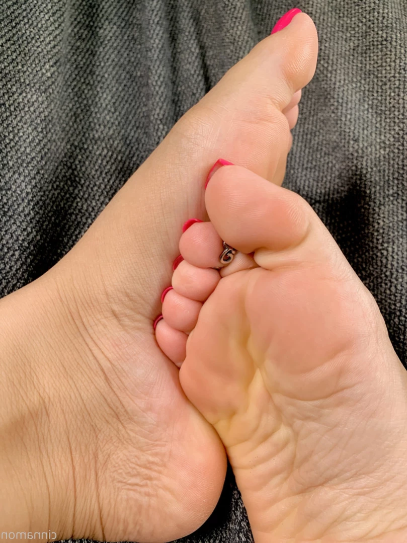 Goddess Cinnamon VIP👣👸🏻 [ cinnamonfeet2 ] Onlyfans leaked photo 14781667 on Hotleaks.tv