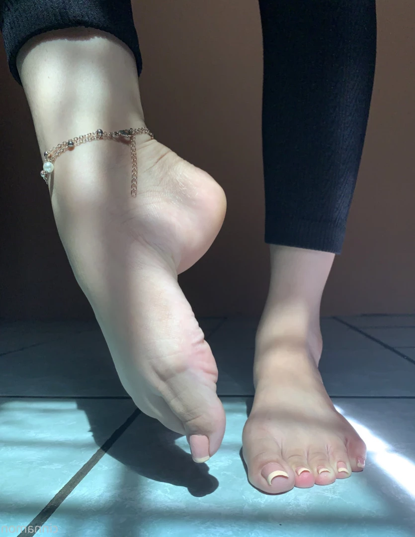 Goddess Cinnamon VIP👣👸🏻 [ cinnamonfeet2 ] Onlyfans leaked photo 14994260 on Hotleaks.tv