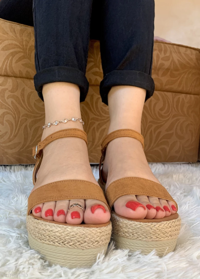 Goddess Cinnamon VIP👣👸🏻 [ cinnamonfeet2 ] Onlyfans leaked photo 15111928 on Hotleaks.tv