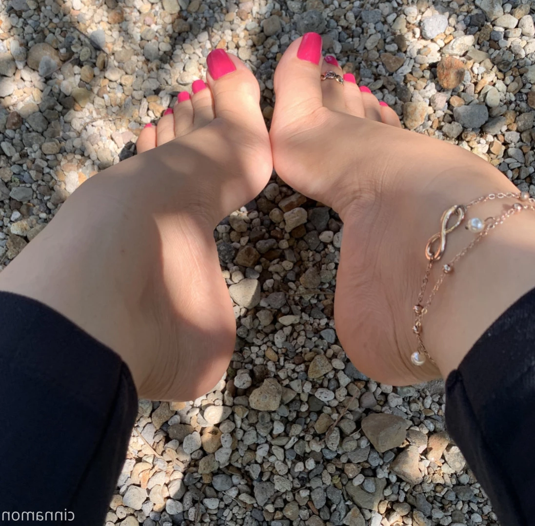 Goddess Cinnamon VIP👣👸🏻 [ cinnamonfeet2 ] Onlyfans leaked photo 15356911 on Hotleaks.tv