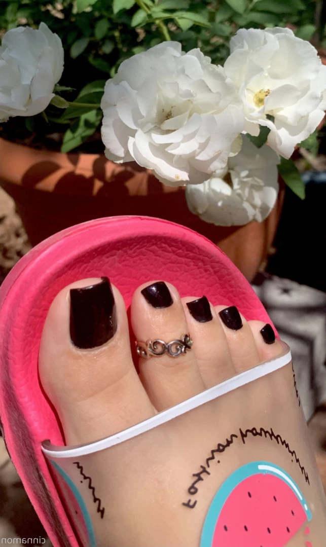 Goddess Cinnamon VIP👣👸🏻 [ cinnamonfeet2 ] Onlyfans leaked photo 15383603 on Hotleaks.tv