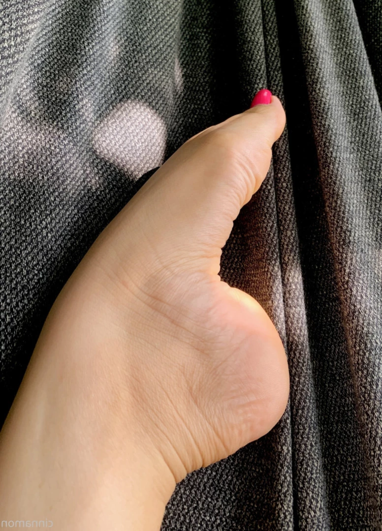 Goddess Cinnamon VIP👣👸🏻 [ cinnamonfeet2 ] Onlyfans leaked photo 15383846 on Hotleaks.tv