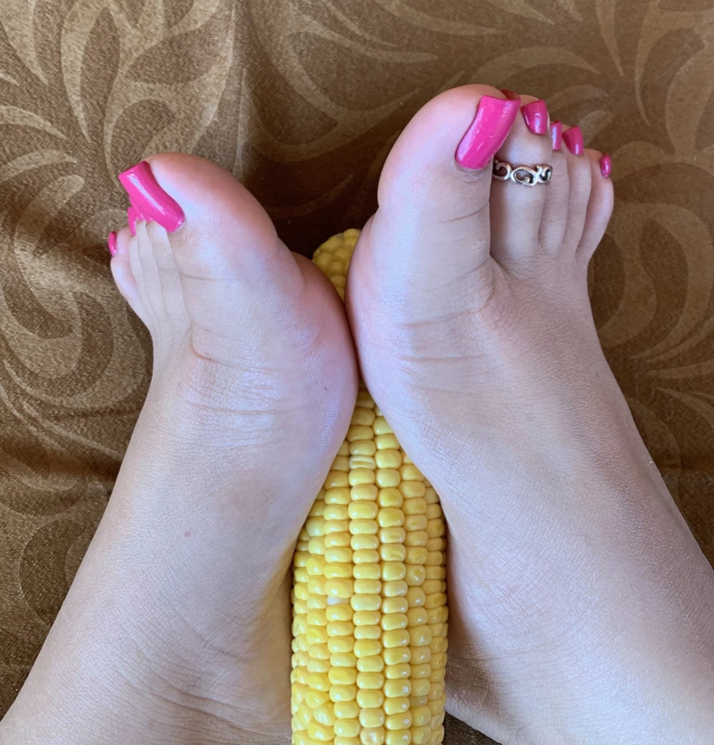 Goddess Cinnamon VIP👣👸🏻 [ cinnamonfeet2 ] Onlyfans leaked photo 15418534 on Hotleaks.tv