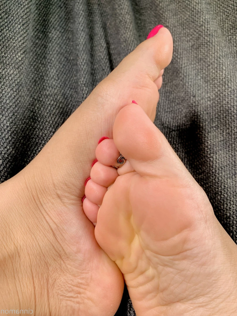 Goddess Cinnamon VIP👣👸🏻 [ cinnamonfeet2 ] Onlyfans leaked photo 15653421 on Hotleaks.tv