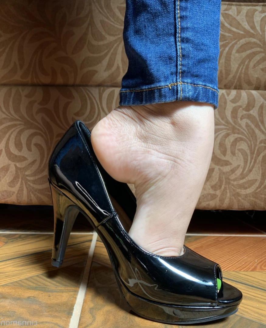 Goddess Cinnamon VIP👣👸🏻 [ cinnamonfeet2 ] Onlyfans leaked photo 16217942 on Hotleaks.tv