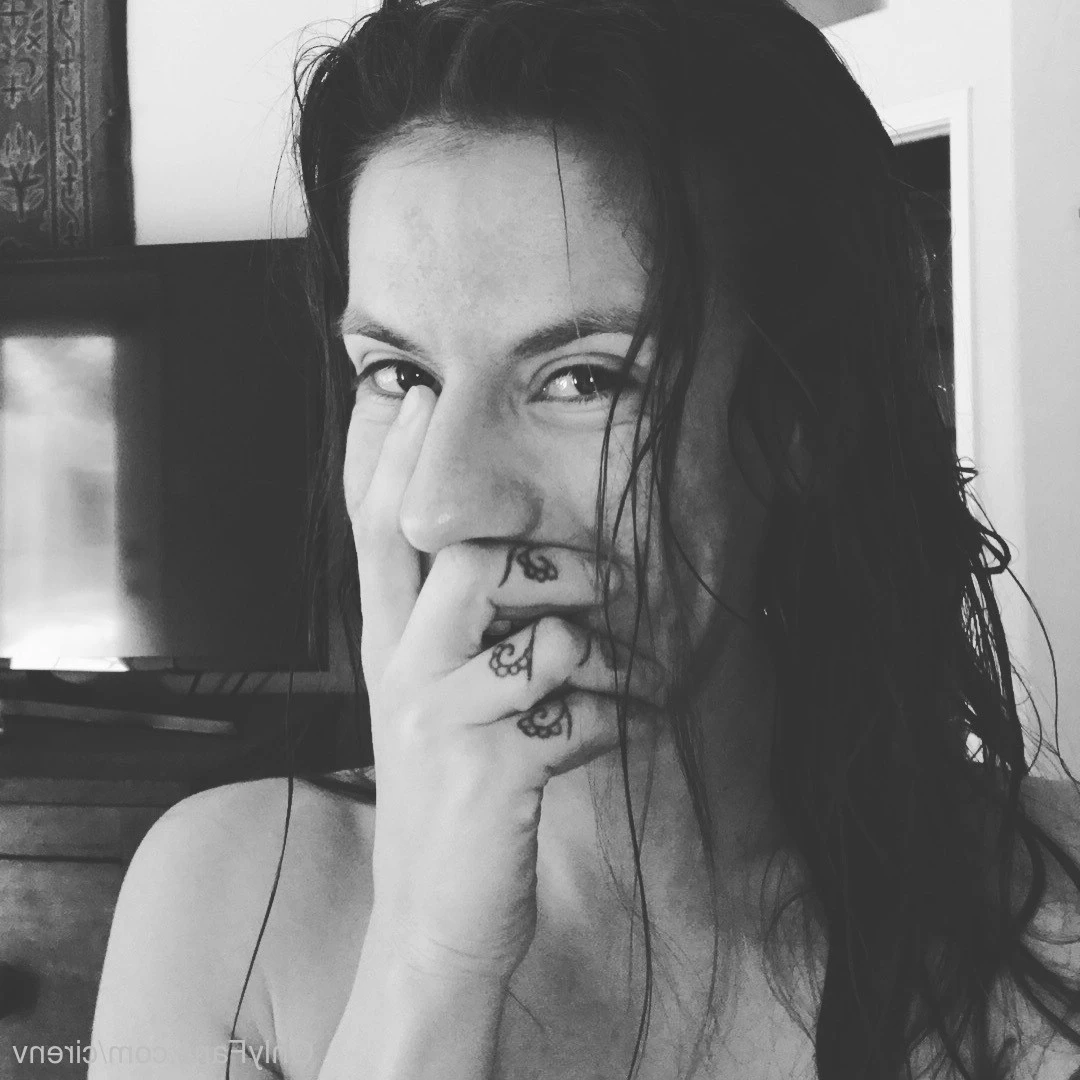 Ciren Verde [ cirenv ] Onlyfans leaked photo 9006324 on Hotleaks.tv
