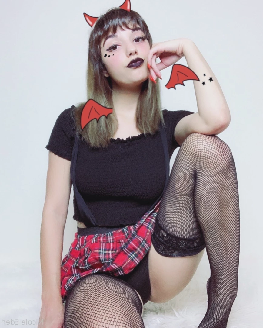 Claire Moon [ clairemoonxx ] Onlyfans leaked photo 11696563 on Hotleaks.tv