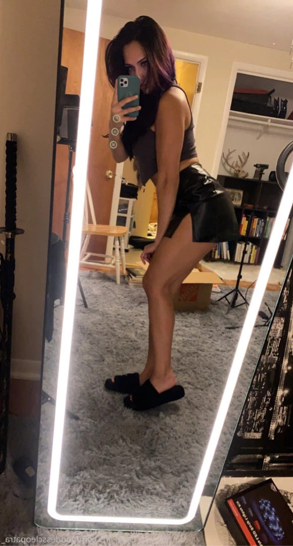 Cleopatra [ cleox13 ] Onlyfans leaked photo 11120340 on Hotleaks.tv