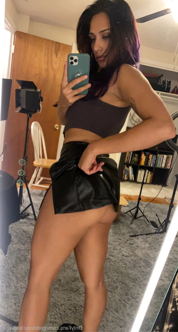 Cleopatra [ cleox13 ] Onlyfans leaked photo 11121218 on Hotleaks.tv
