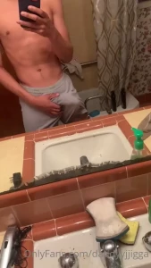 8337379