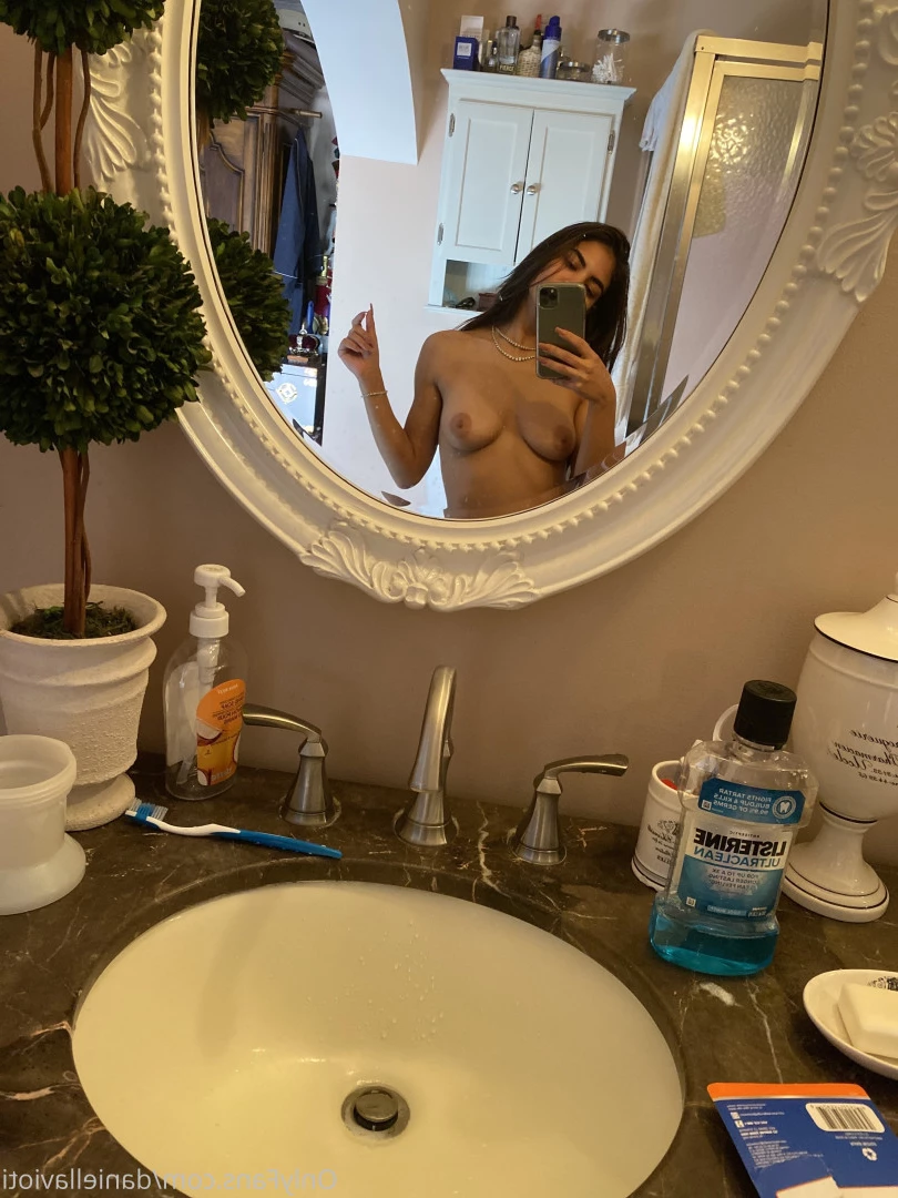 Petite middle eastern babe💖 [ daniellavioti ] Onlyfans leaked photo 9185494 on Hotleaks.tv