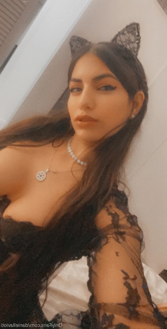 Petite middle eastern babe💖 [ daniellavioti ] Onlyfans leaked photo 9187948 on Hotleaks.tv