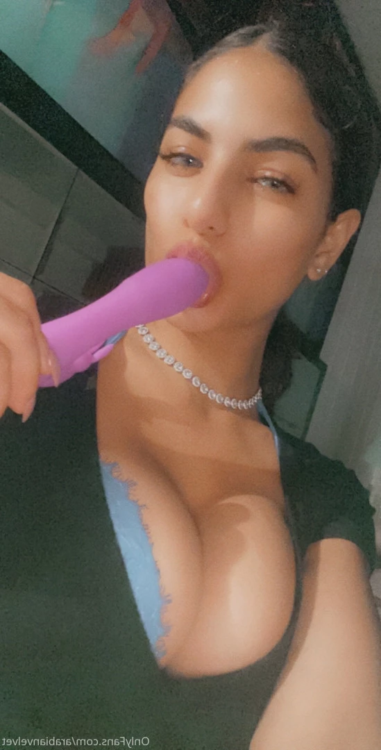 Petite middle eastern babe💖 [ daniellavioti ] Onlyfans leaked photo 9719100 on Hotleaks.tv