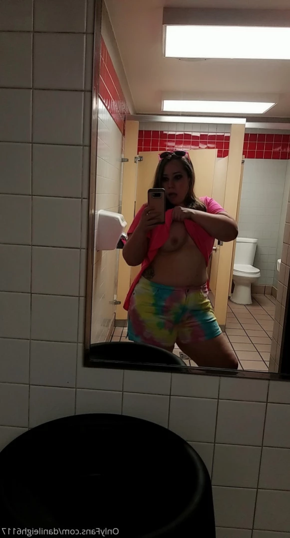 Dani Leigh [ danileighxoxo ] Onlyfans leaked photo 14574099 on Hotleaks.tv
