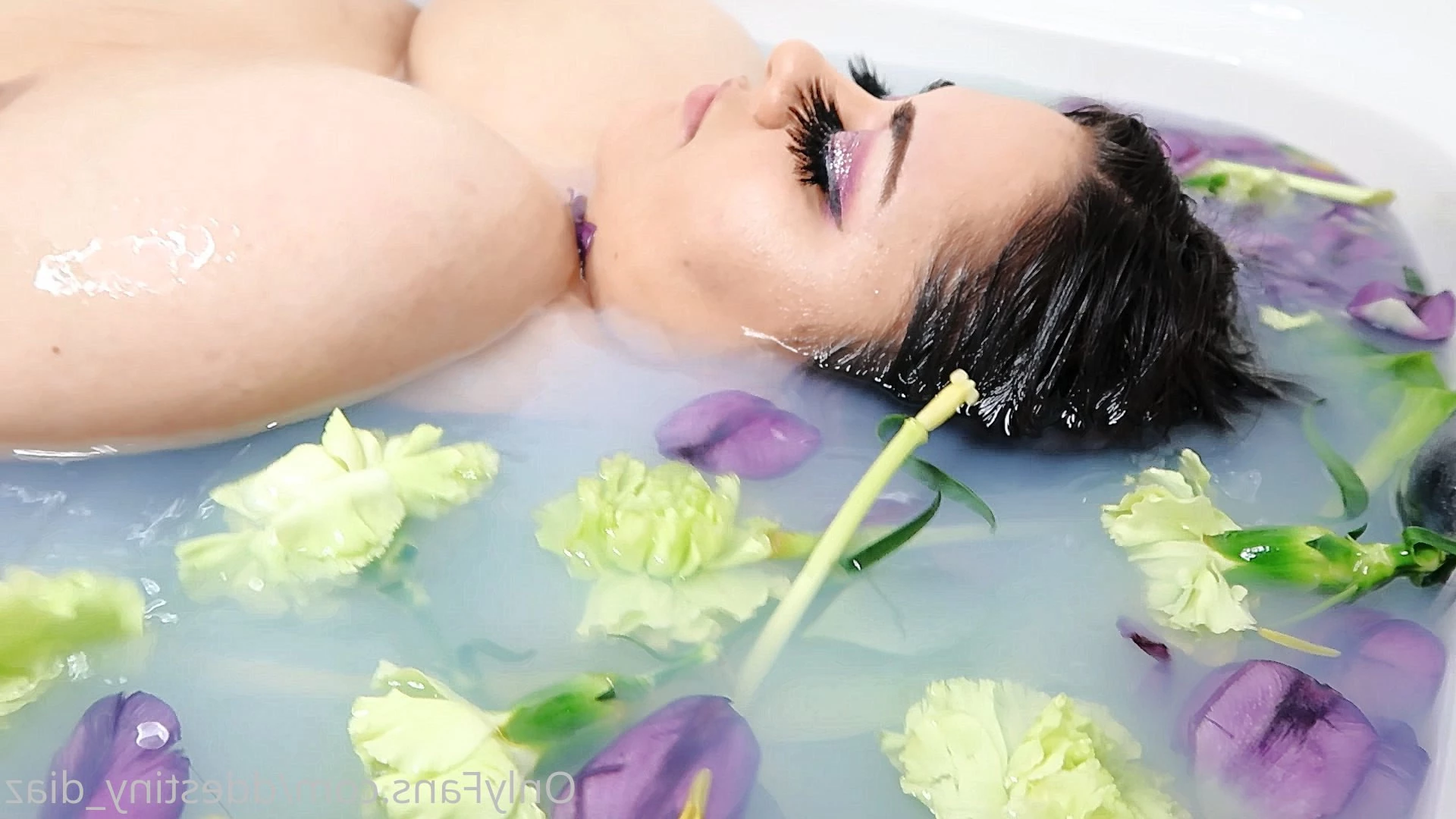 Destiny Diaz [ ddestiny_diaz ] Onlyfans leaked photo 8994697 on Hotleaks.tv