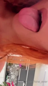 8324593