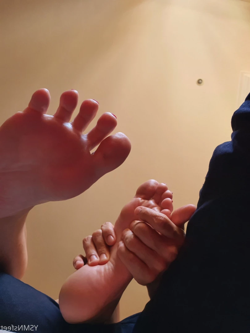deliciousdutchfeet Onlyfans leaked photo 13894308 on Hotleaks.tv
