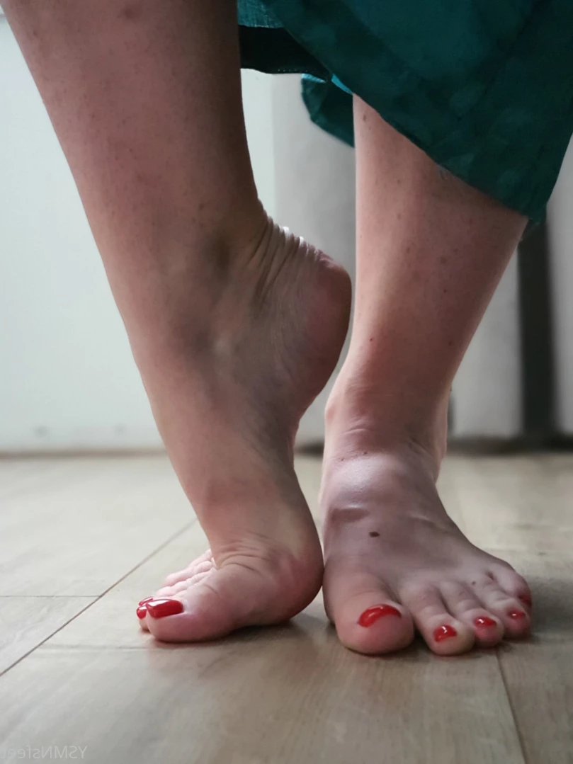 deliciousdutchfeet Onlyfans leaked photo 13894936 on Hotleaks.tv