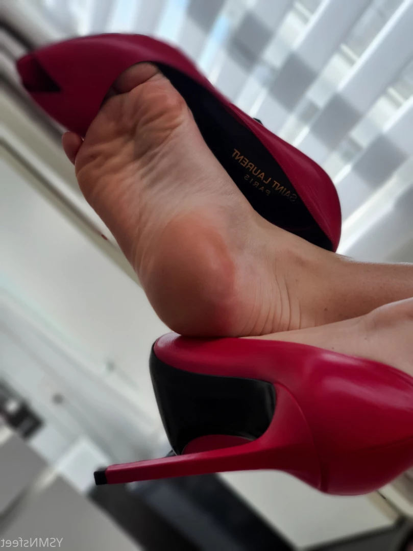 deliciousdutchfeet Onlyfans leaked photo 14116197 on Hotleaks.tv