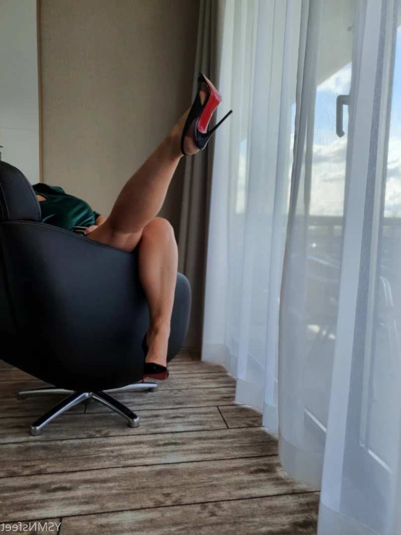 deliciousdutchfeet Onlyfans leaked photo 16244752 on Hotleaks.tv