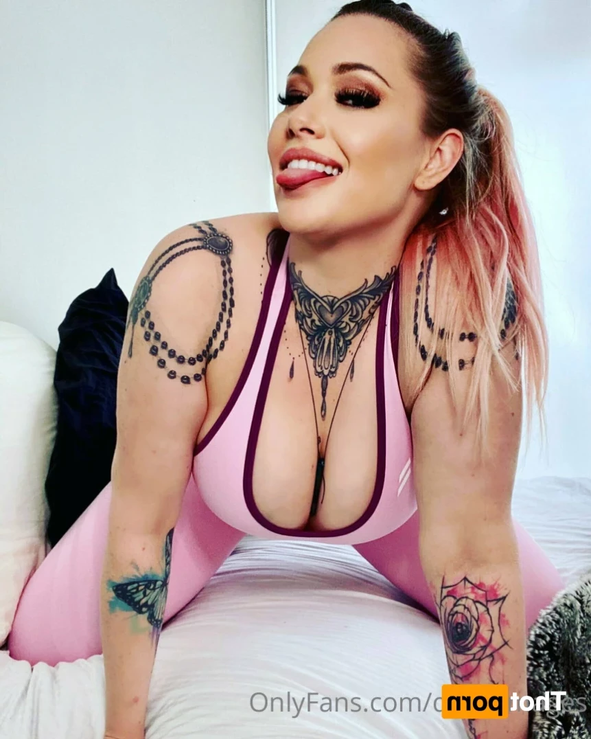 DOMME TIFFANY DELUX SNOW BUNNY [ deluximages ] Onlyfans leaked photo 11894765 on Hotleaks.tv