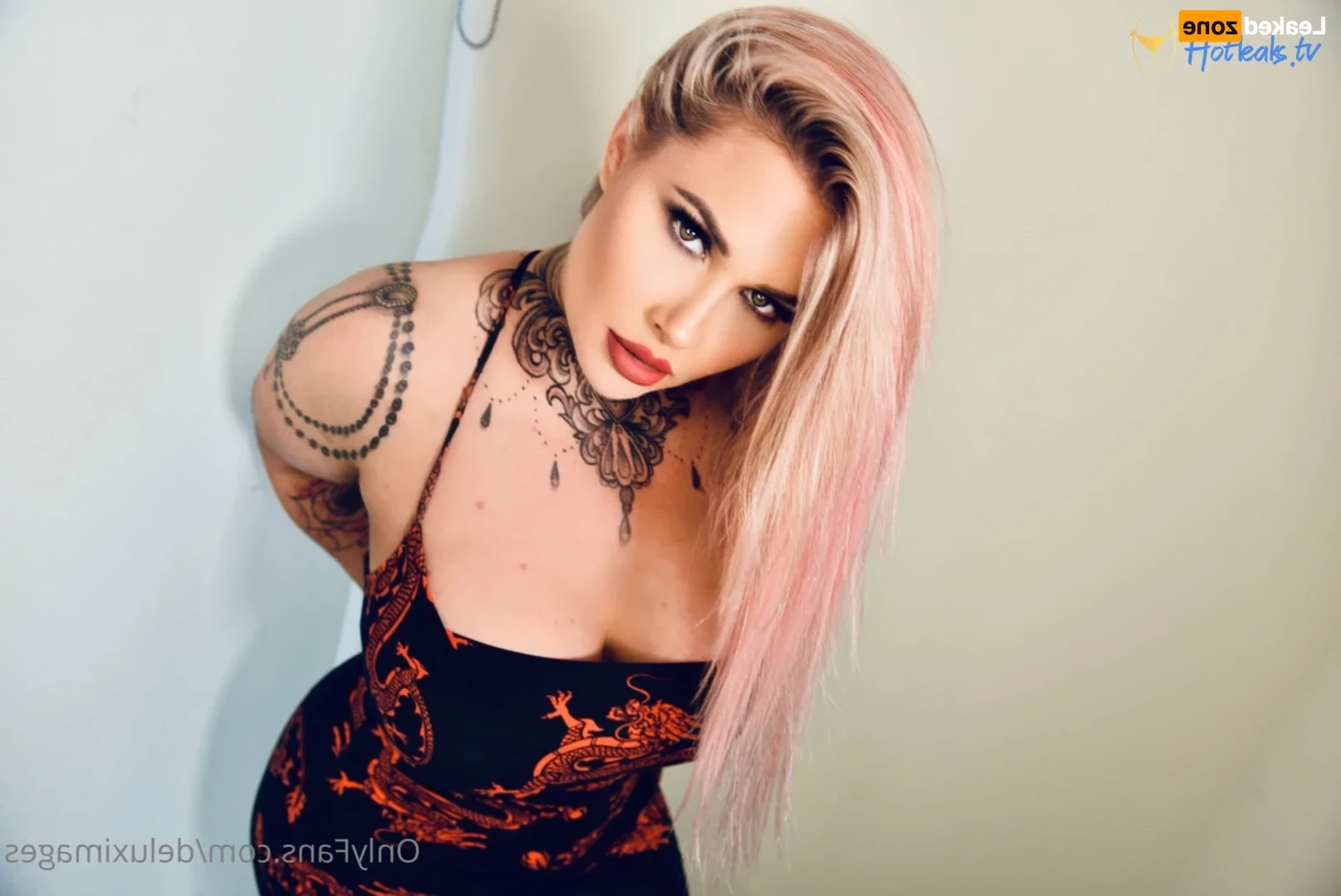 DOMME TIFFANY DELUX SNOW BUNNY [ deluximages ] Onlyfans leaked photo 15797385 on Hotleaks.tv