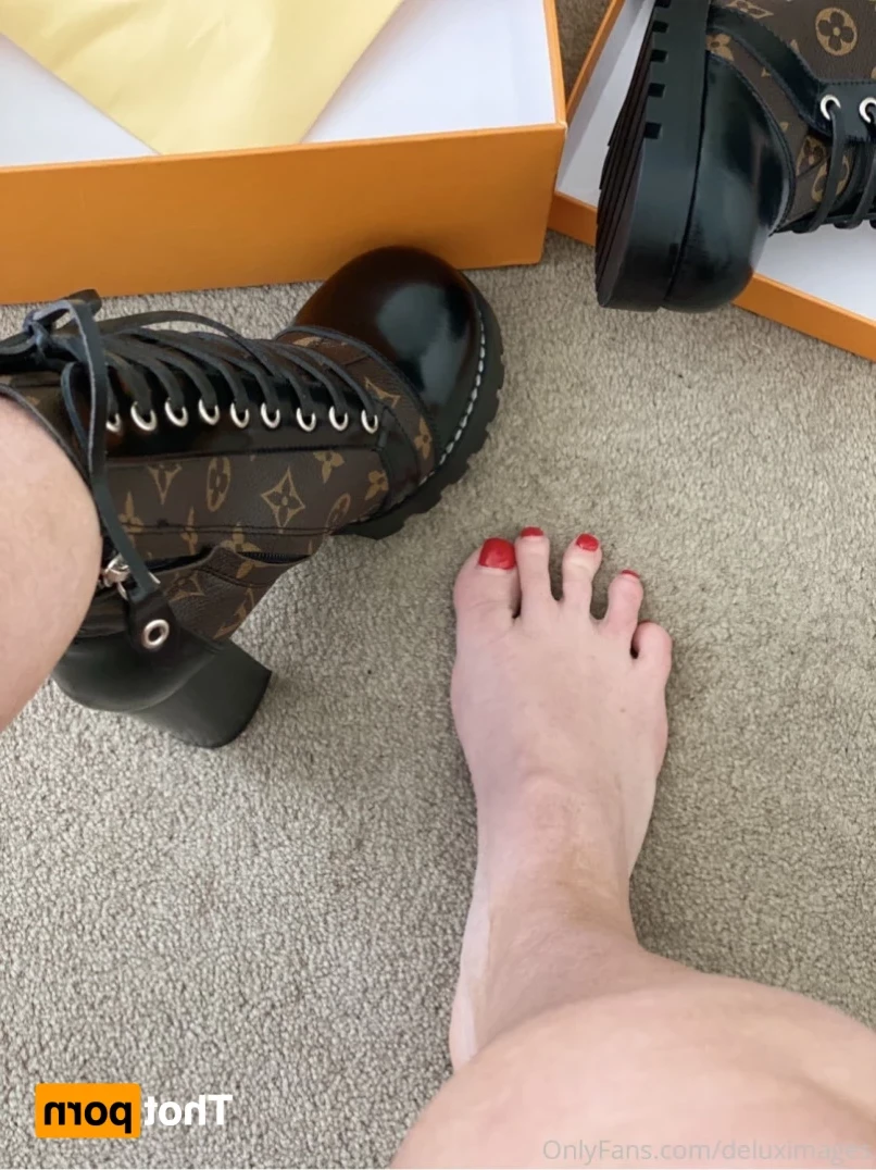 DOMME TIFFANY DELUX SNOW BUNNY [ deluximages ] Onlyfans leaked photo 16504856 on Hotleaks.tv