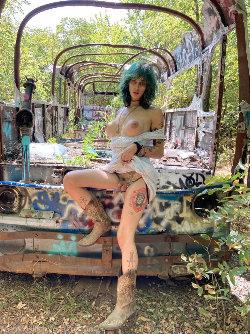 Dahlia (dollie) Crimson [ dolliecrimson ] Onlyfans leaked photo 15885981 on Hotleaks.tv