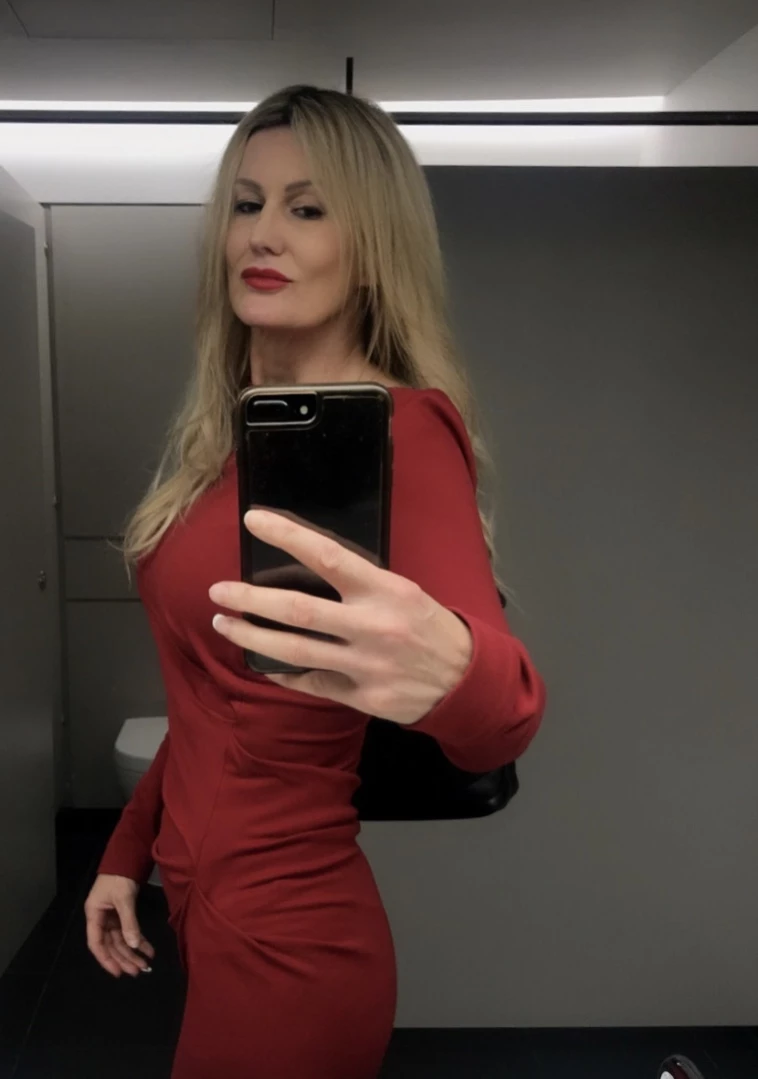 Mistress Scarlet [ dominascarlet ] Onlyfans leaked photo 10927274 on Hotleaks.tv