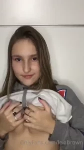 18383679