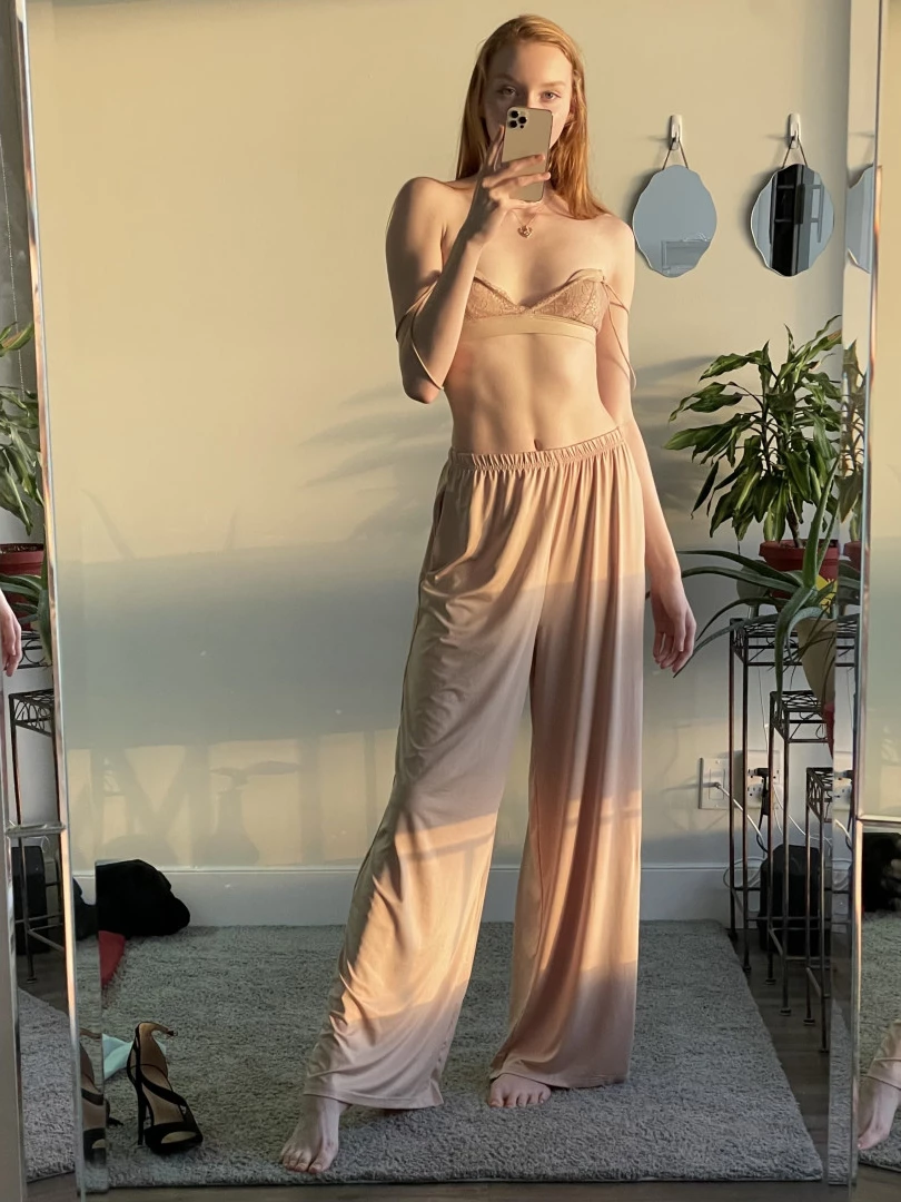 Gem [ dreamyygem ] Onlyfans leaked photo 9411870 on Hotleaks.tv