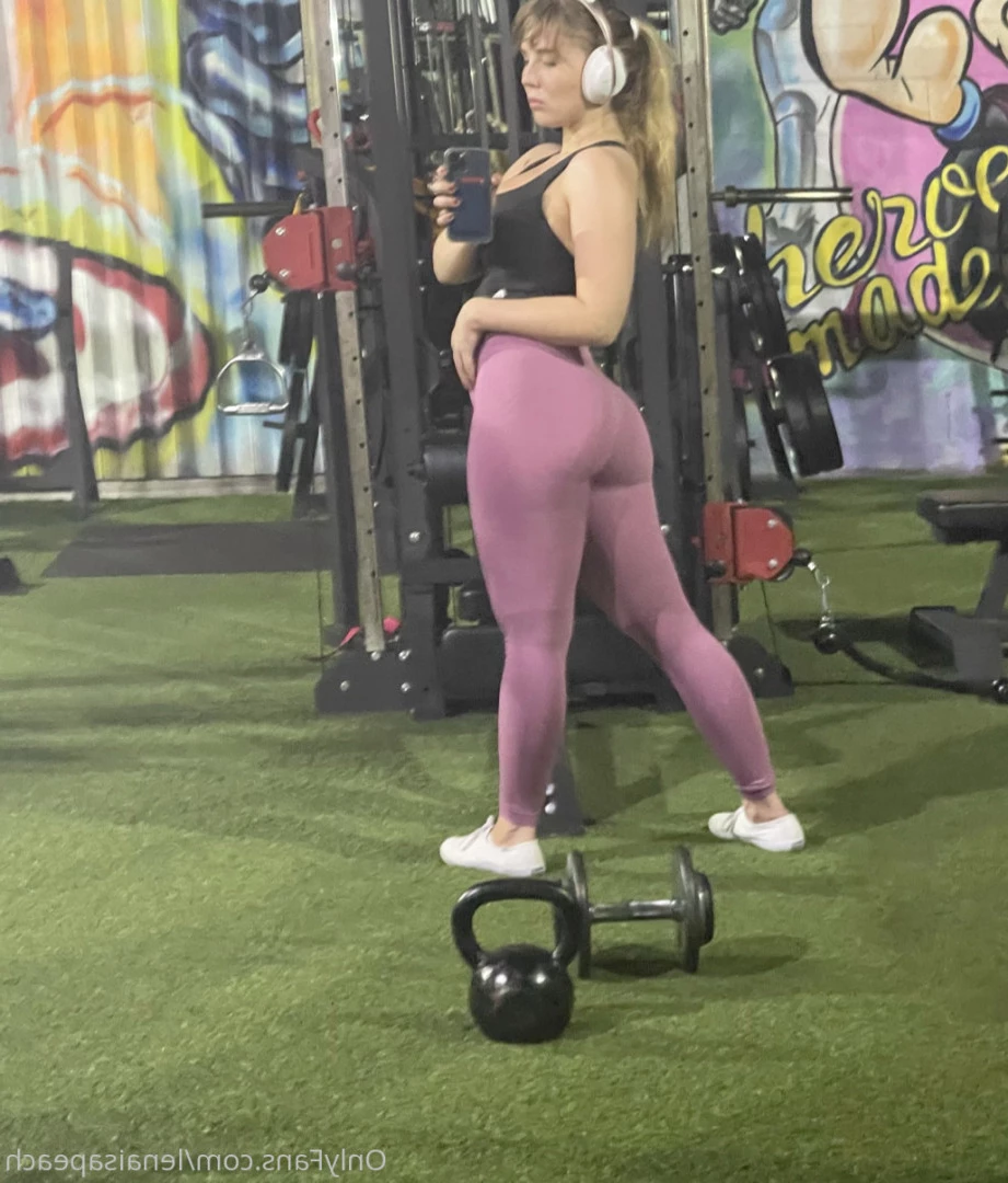 Lena Paul [ lenaisapeach ] Onlyfans leaked photo 6389944 on Hotleaks.tv