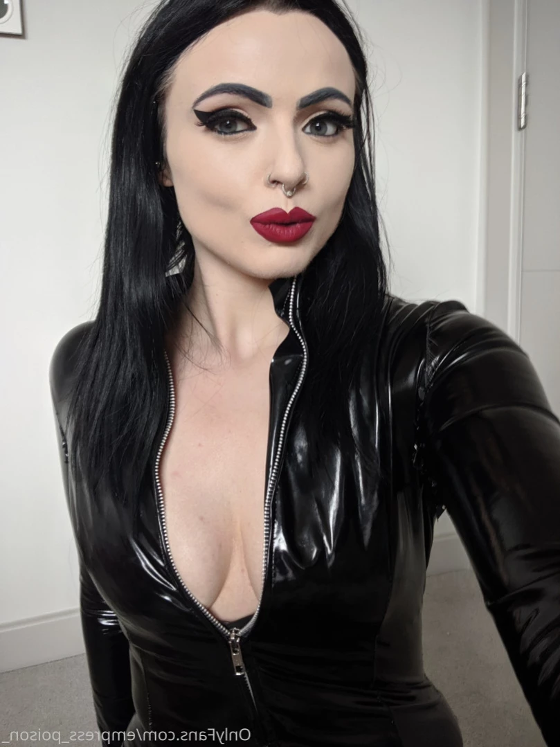 Empress Poison [ empress_poison_ ] Onlyfans leaked photo 11128715 on Hotleaks.tv