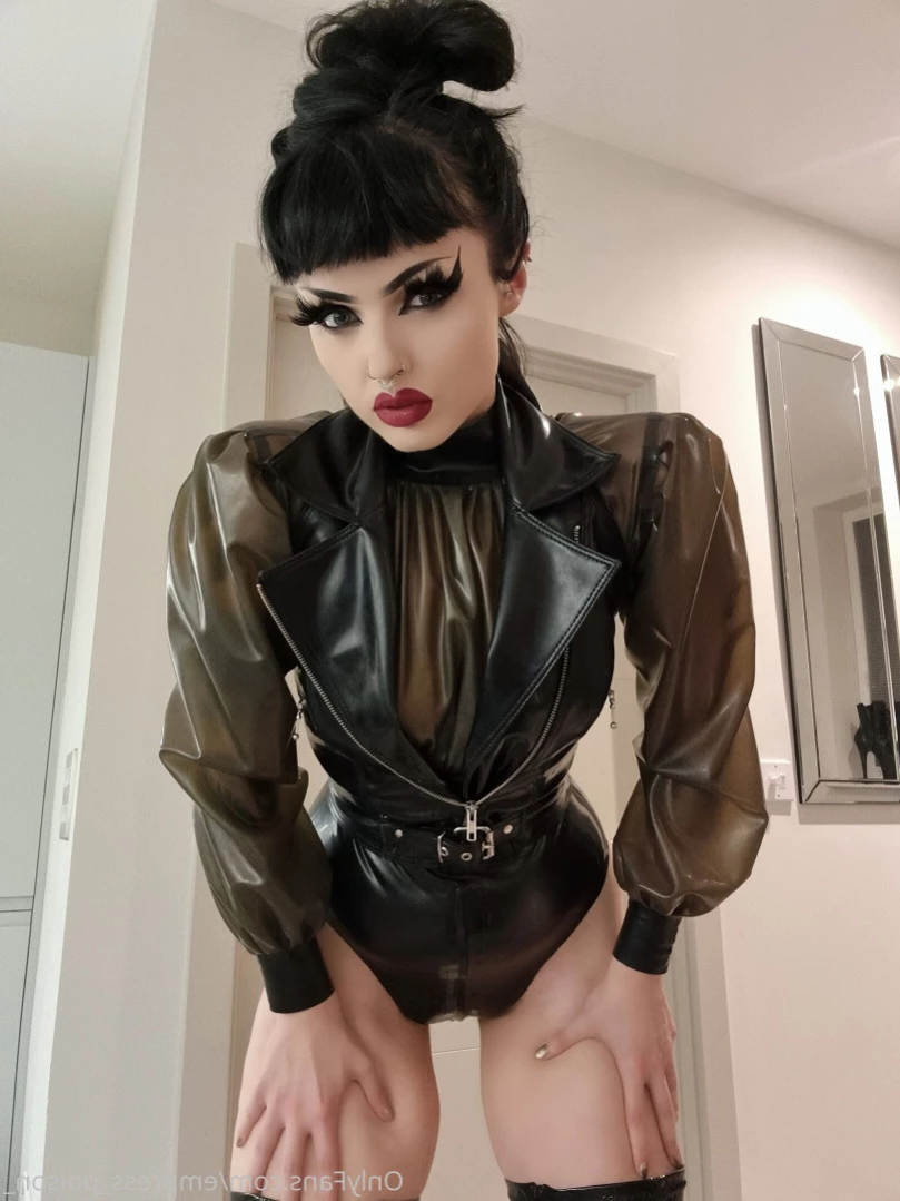 Empress Poison [ empress_poison_ ] Onlyfans leaked photo 11128727 on Hotleaks.tv