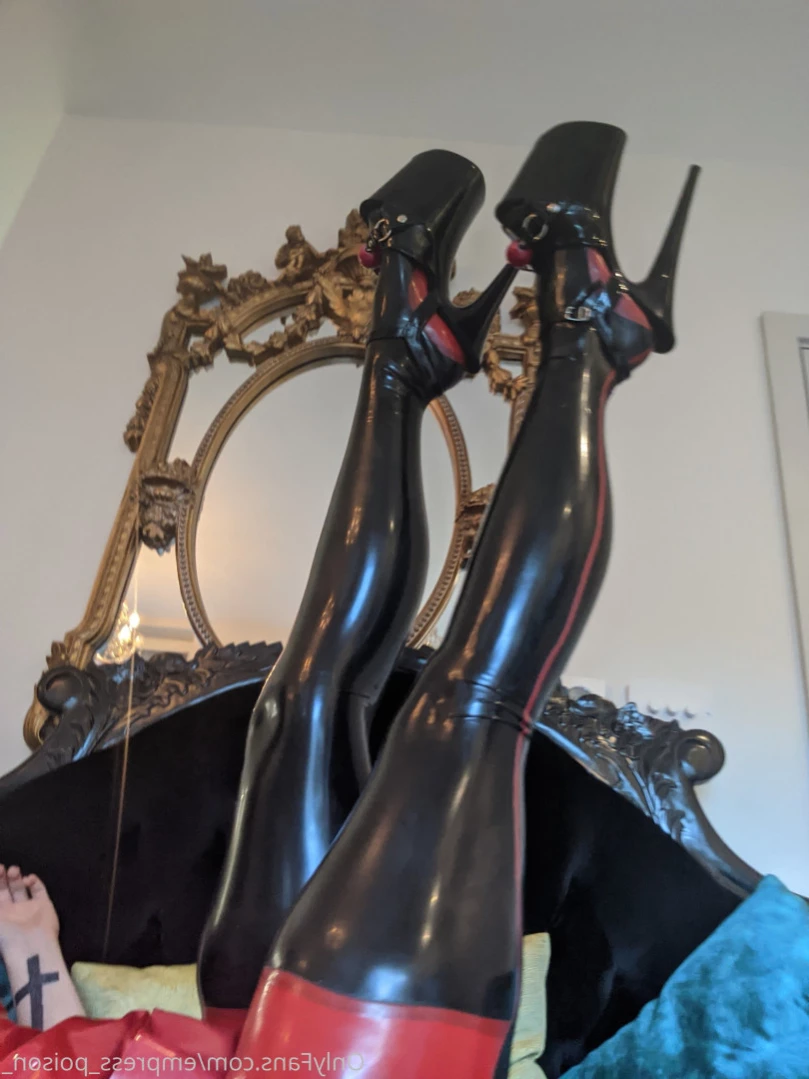 Empress Poison [ empress_poison_ ] Onlyfans leaked photo 11128791 on Hotleaks.tv