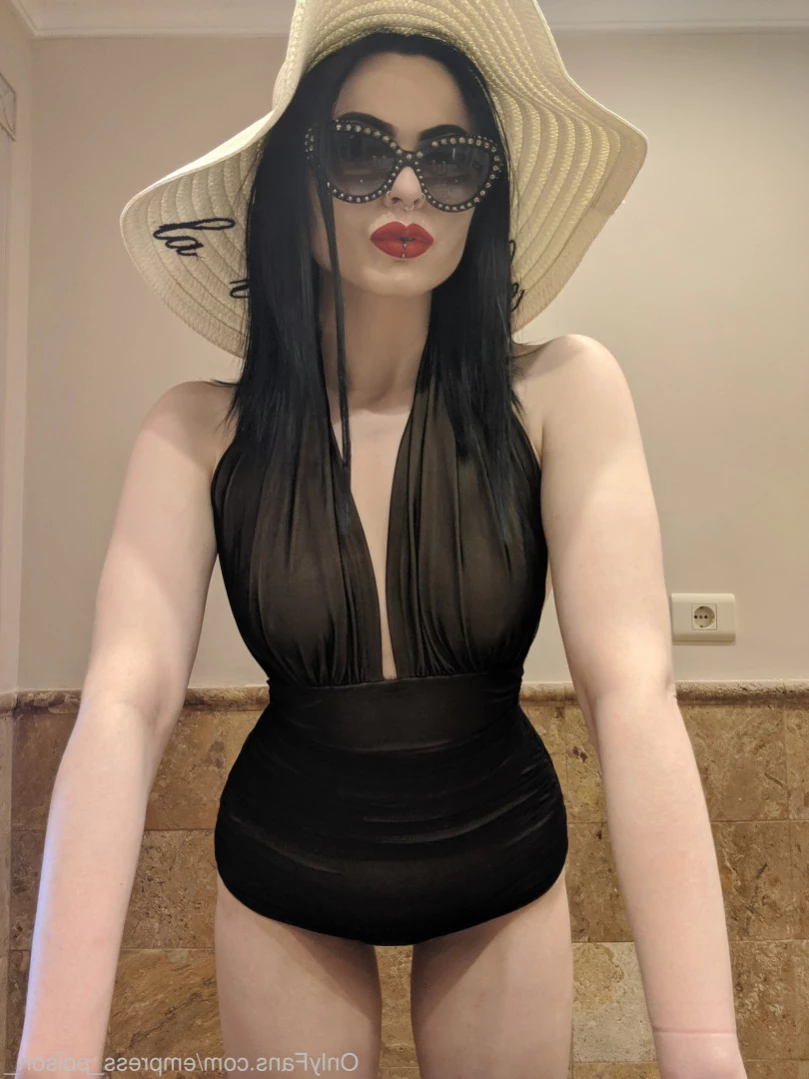 Empress Poison [ empress_poison_ ] Onlyfans leaked photo 11828173 on Hotleaks.tv
