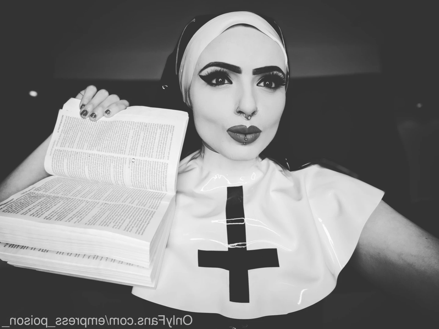 Empress Poison [ empress_poison_ ] Onlyfans leaked photo 13319187 on Hotleaks.tv