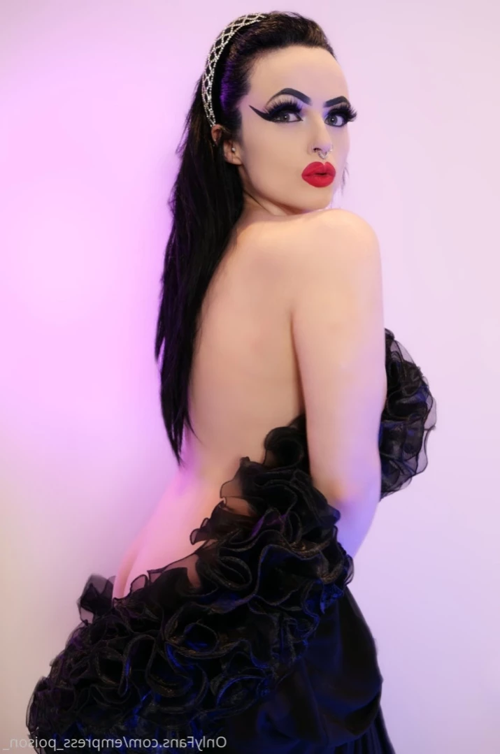 Empress Poison [ empress_poison_ ] Onlyfans leaked photo 14149009 on Hotleaks.tv