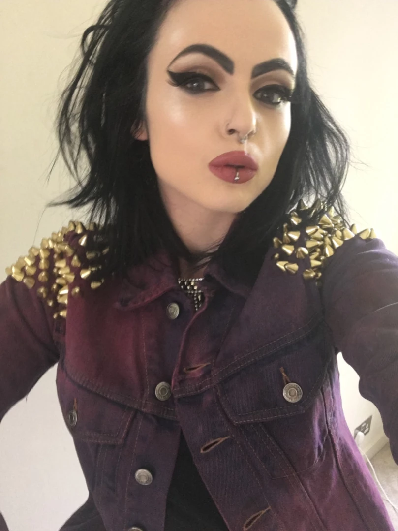 Empress Poison [ empress_poison_ ] Onlyfans leaked photo 14718938 on Hotleaks.tv