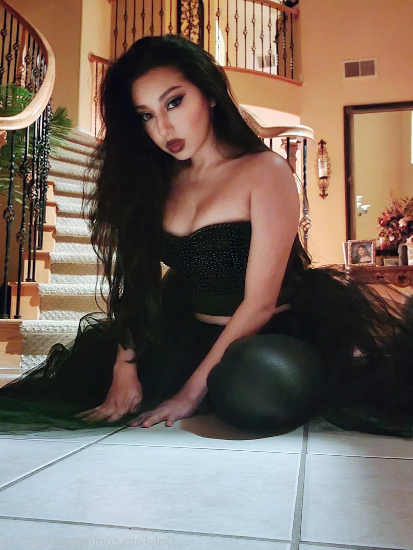 Empress [ empressjennxo ] Onlyfans leaked photo 9181587 on Hotleaks.tv