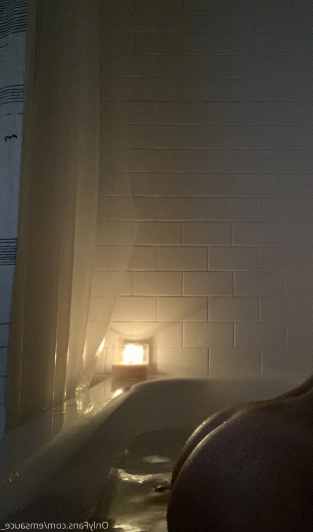 Em [ emsaucee ] Onlyfans leaked photo 10954840 on Hotleaks.tv