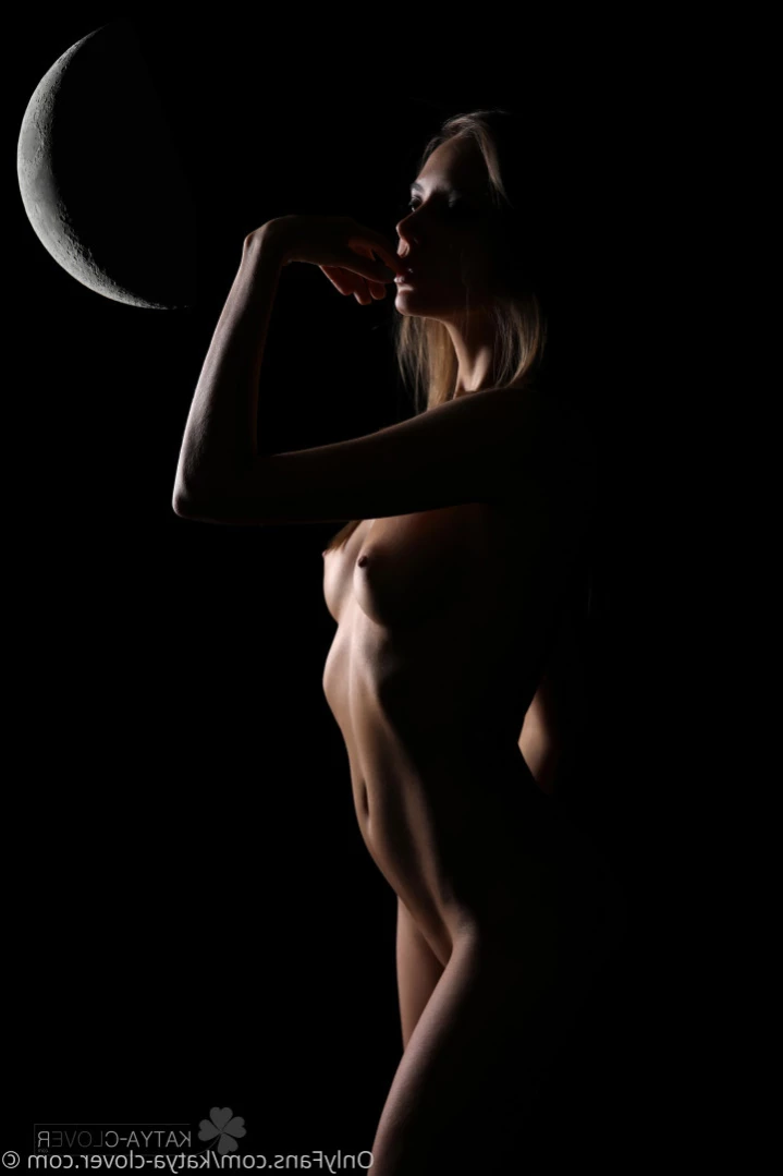 Erotic magazine 🔞 [ erotic-magazine ] Onlyfans leaked photo 11127909 on Hotleaks.tv